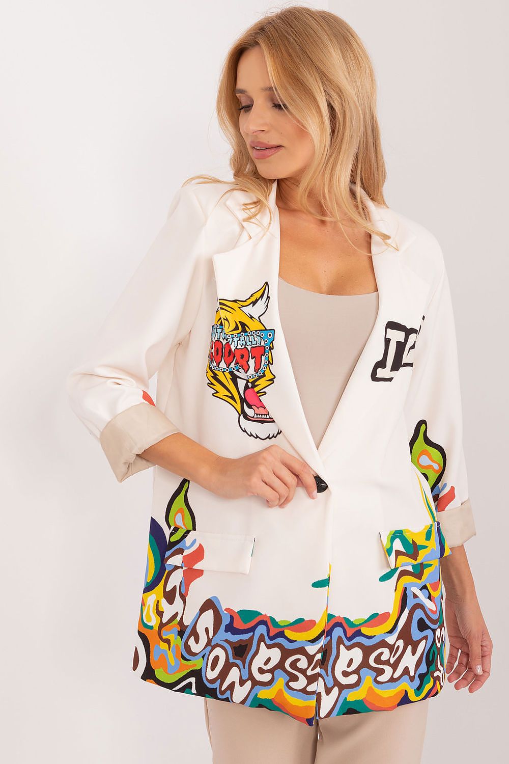  Яке model 193330 Italy Moda 