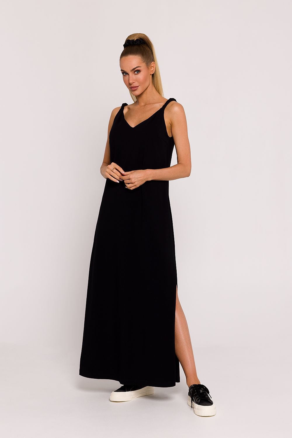 Дневна рокля model 193552 Moe 
