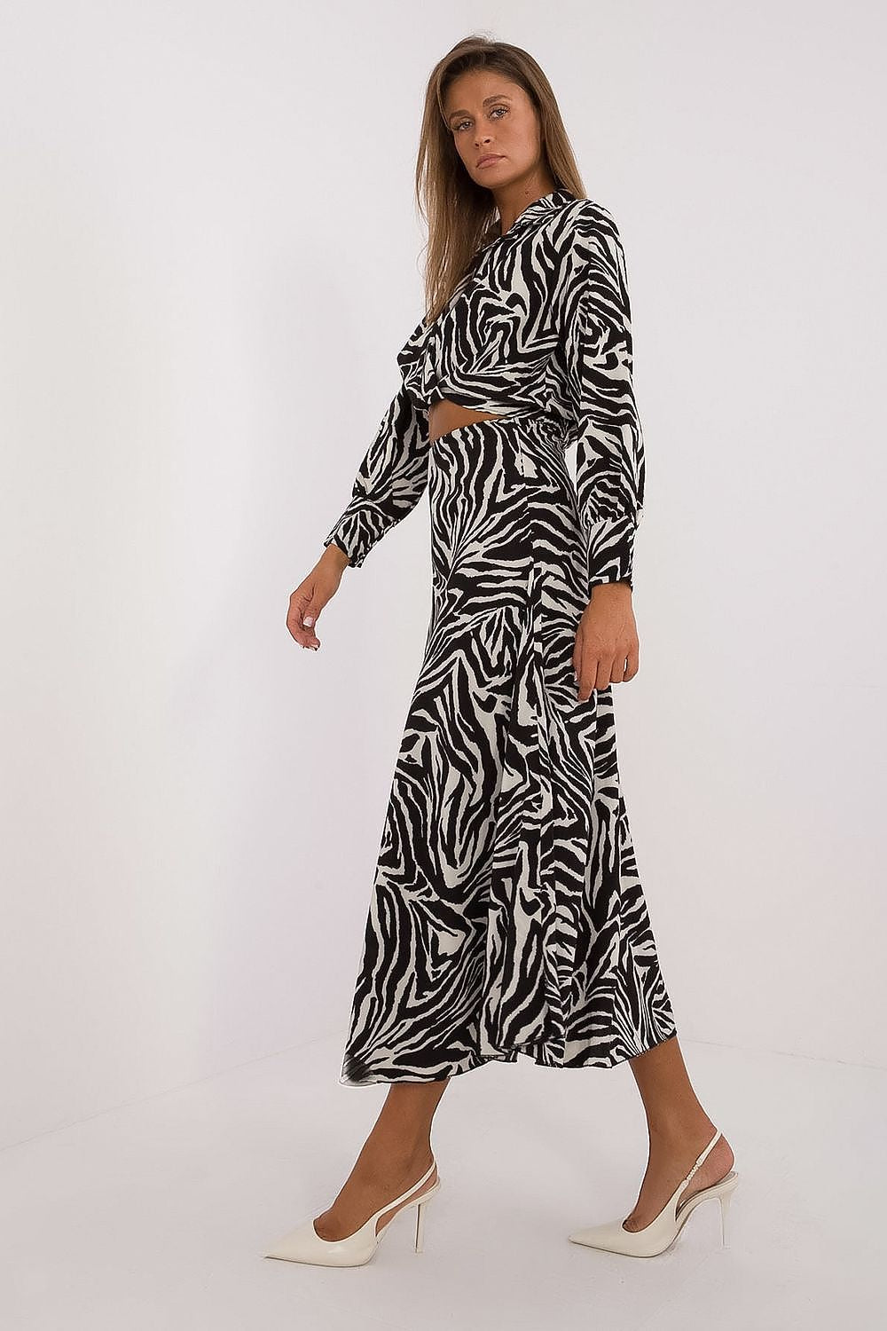  Задайте model 199952 Italy Moda 