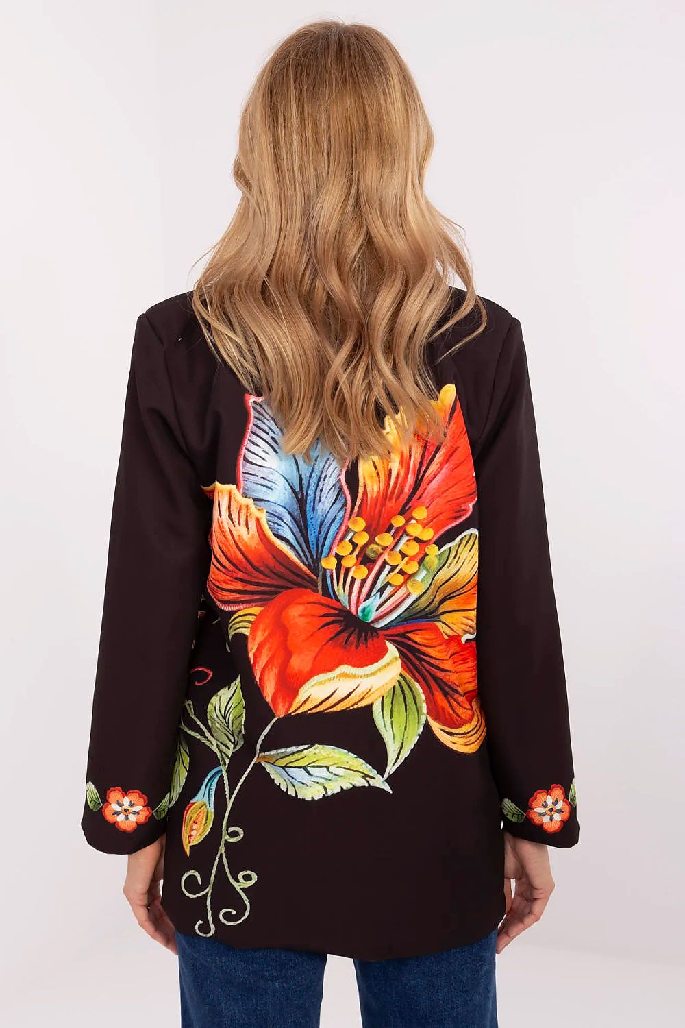  Яке model 209679 Italy Moda 