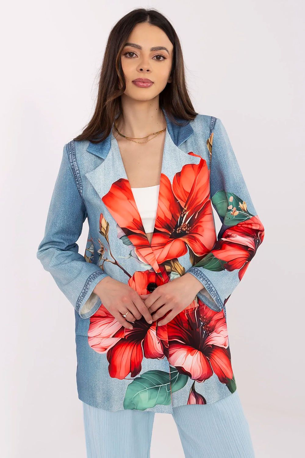  Яке model 212530 Italy Moda 