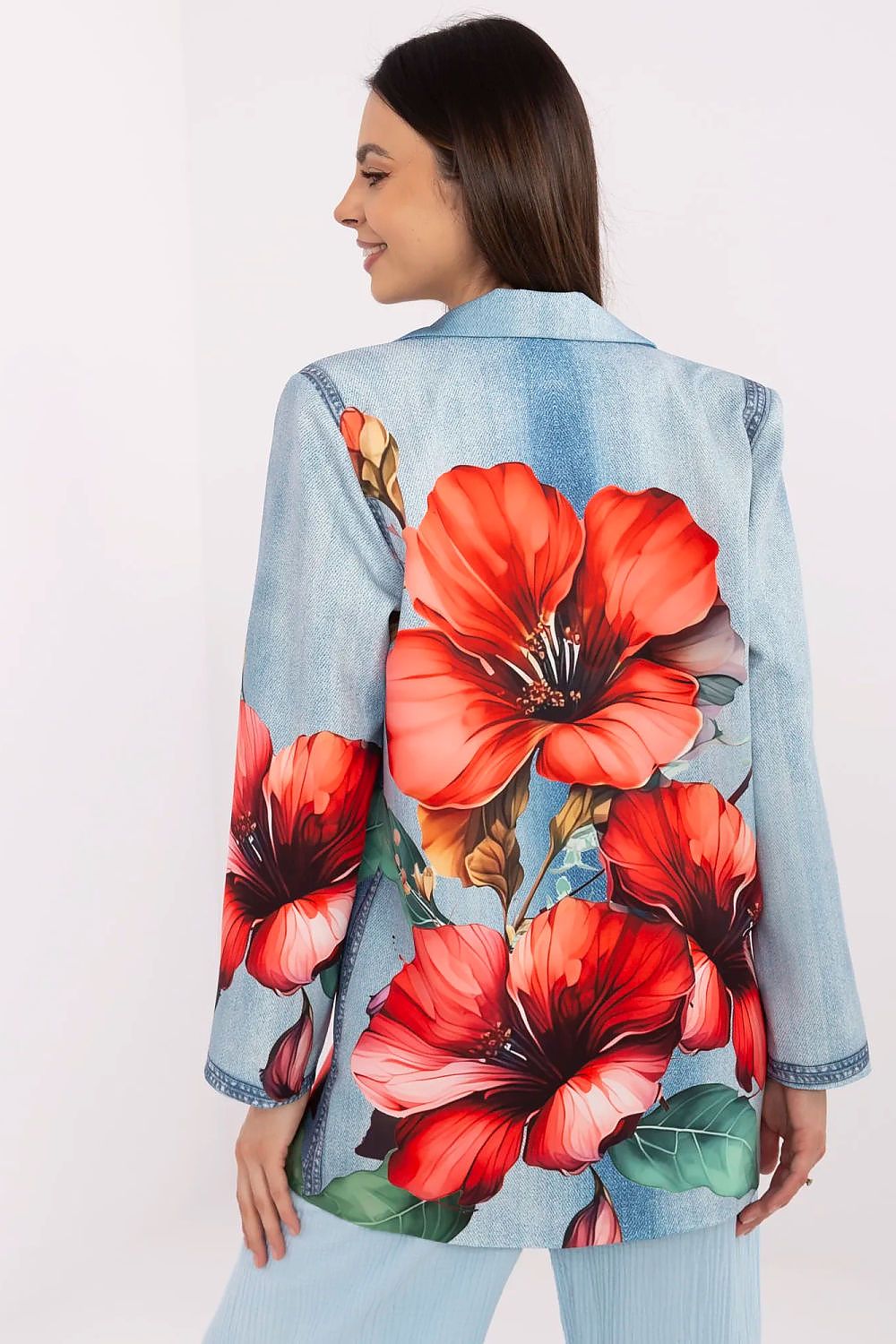  Яке model 212530 Italy Moda 