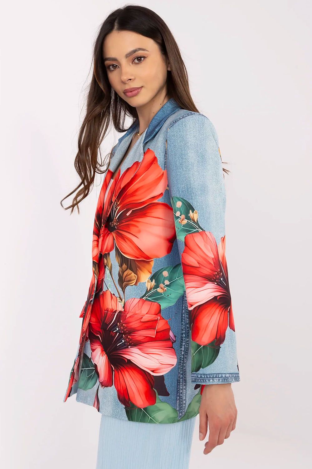  Яке model 212530 Italy Moda 