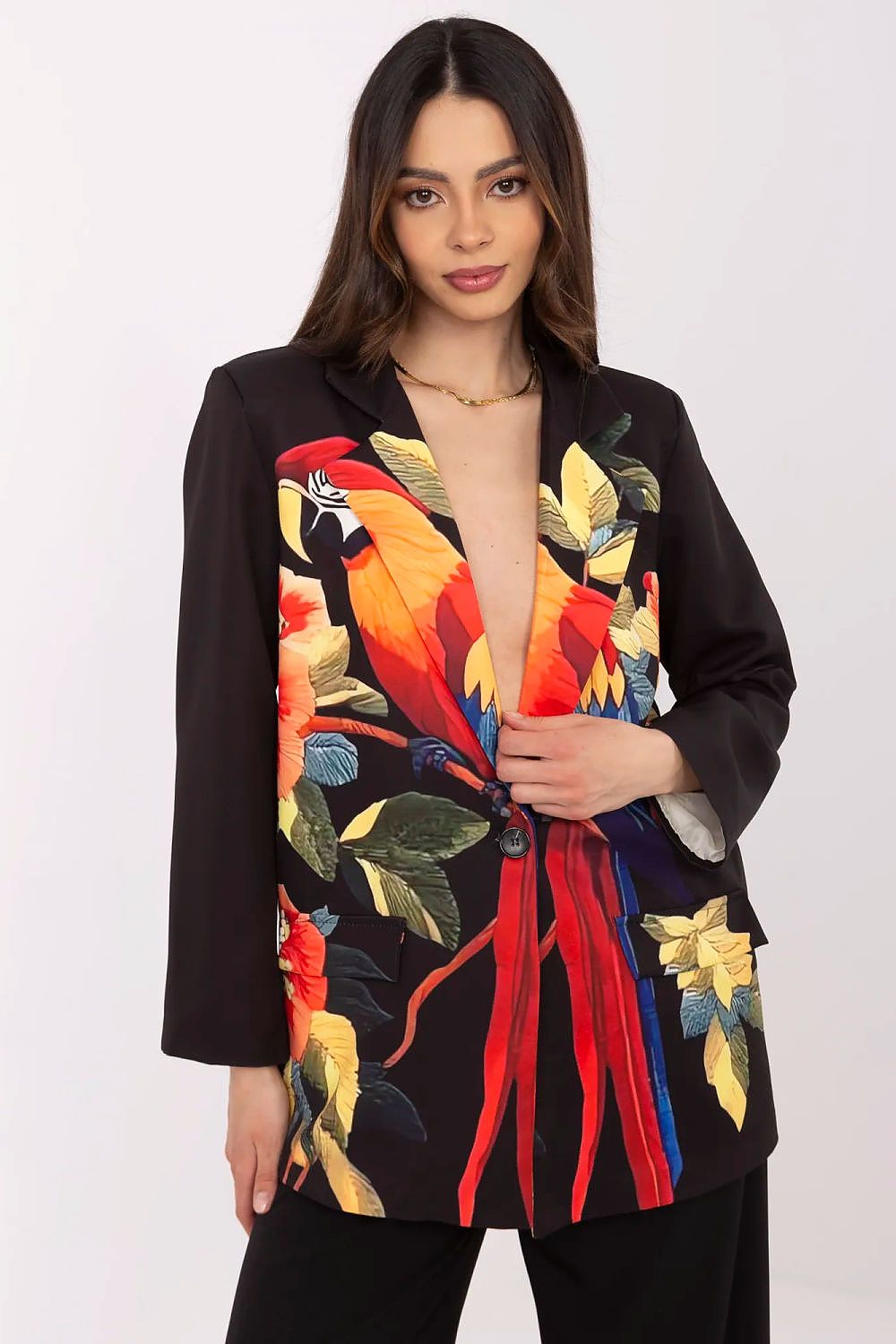  Яке model 212531 Italy Moda 