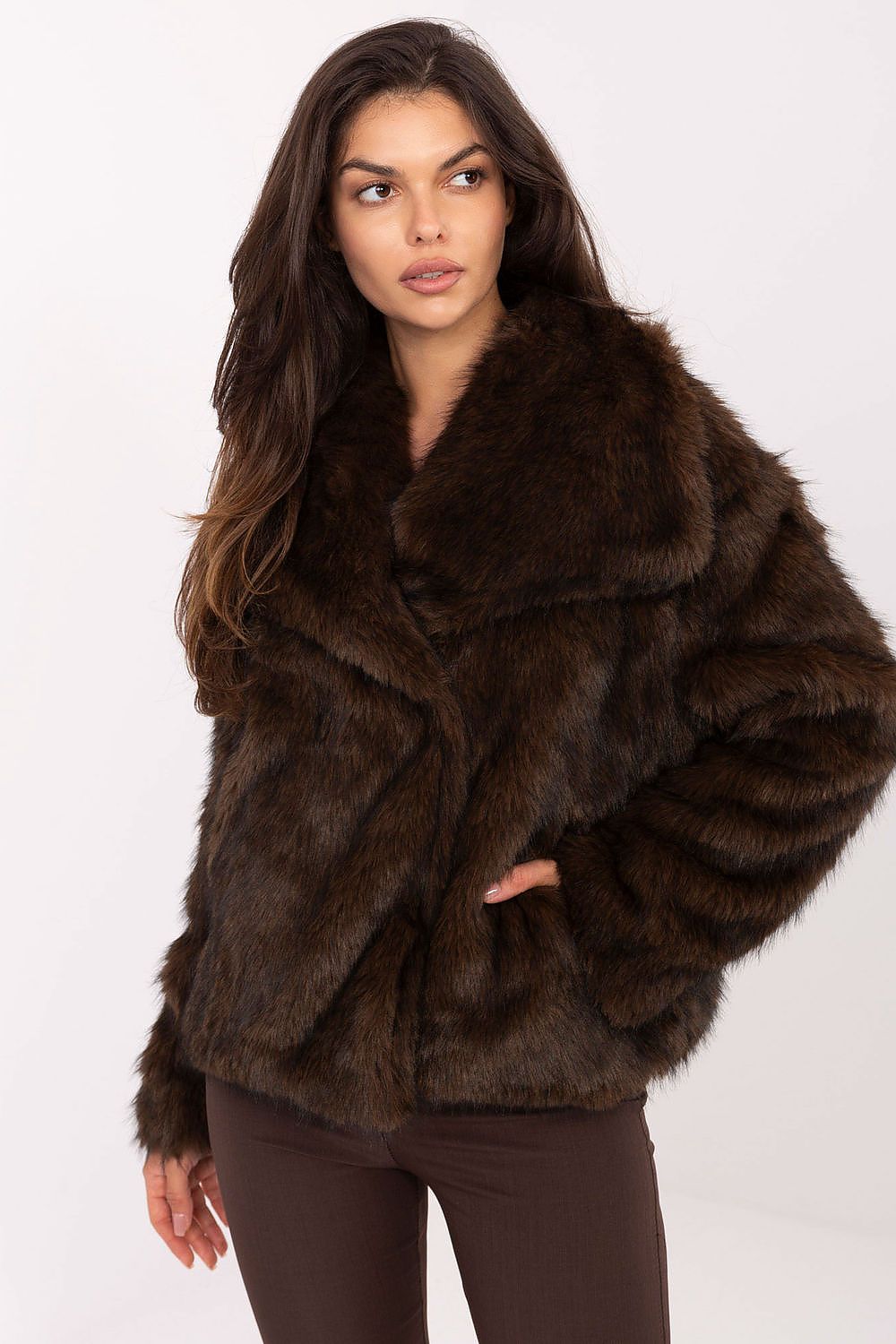  Яке model 217989 Rue Paris 