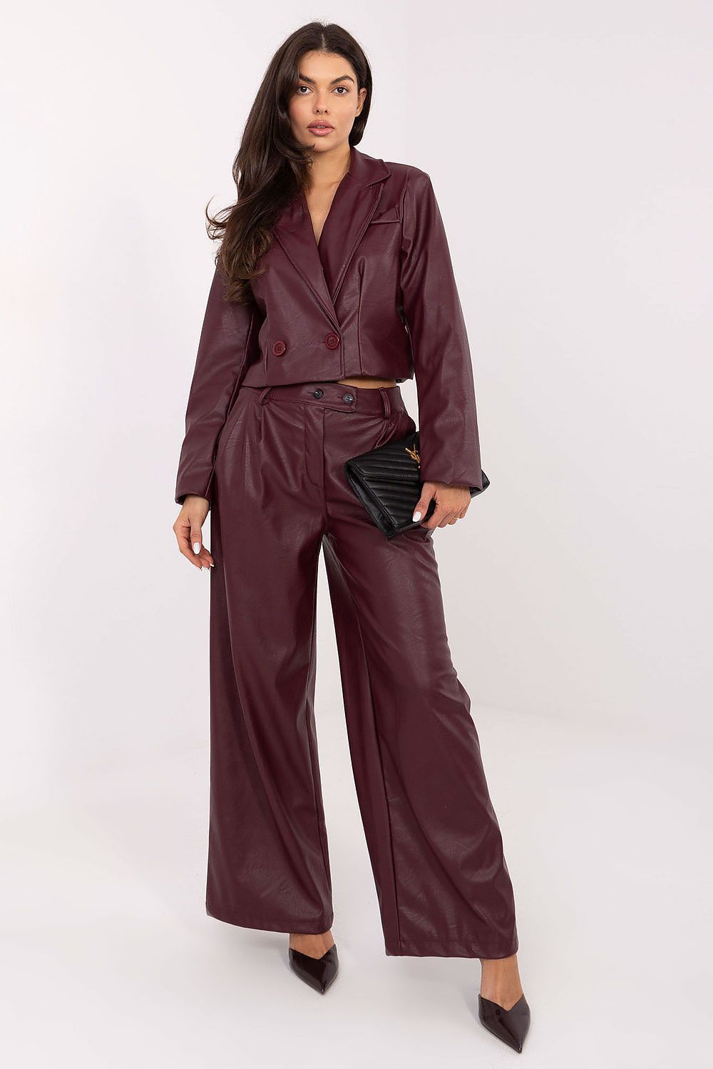  Яке model 221084 Italy Moda 