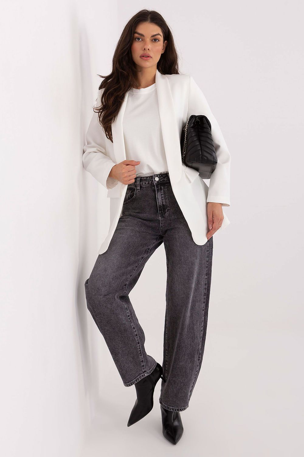  Яке model 221976 Italy Moda 