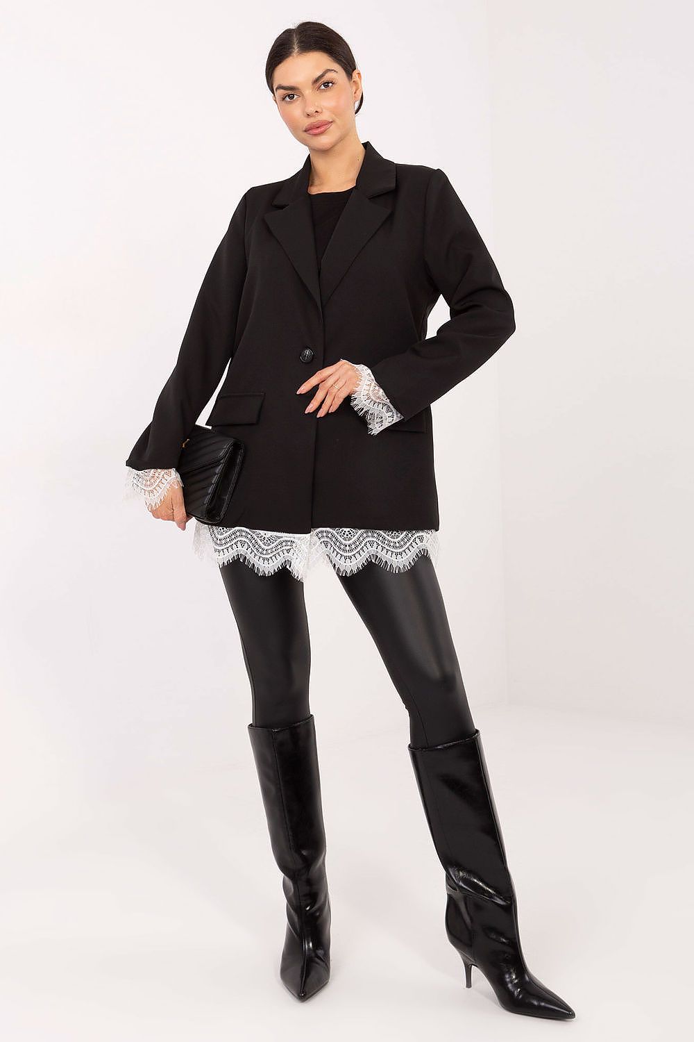  Яке model 222185 Italy Moda 
