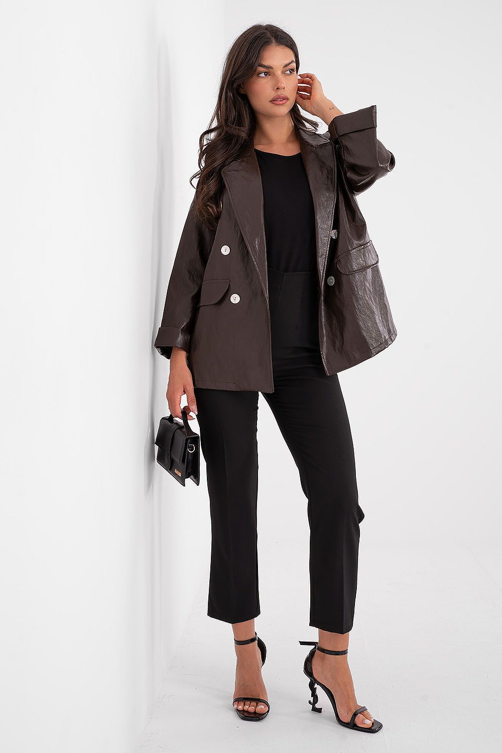  Яке model 223660 Rue Paris 