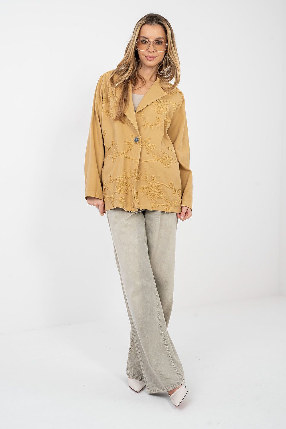  Яке model 223806 Rue Paris 