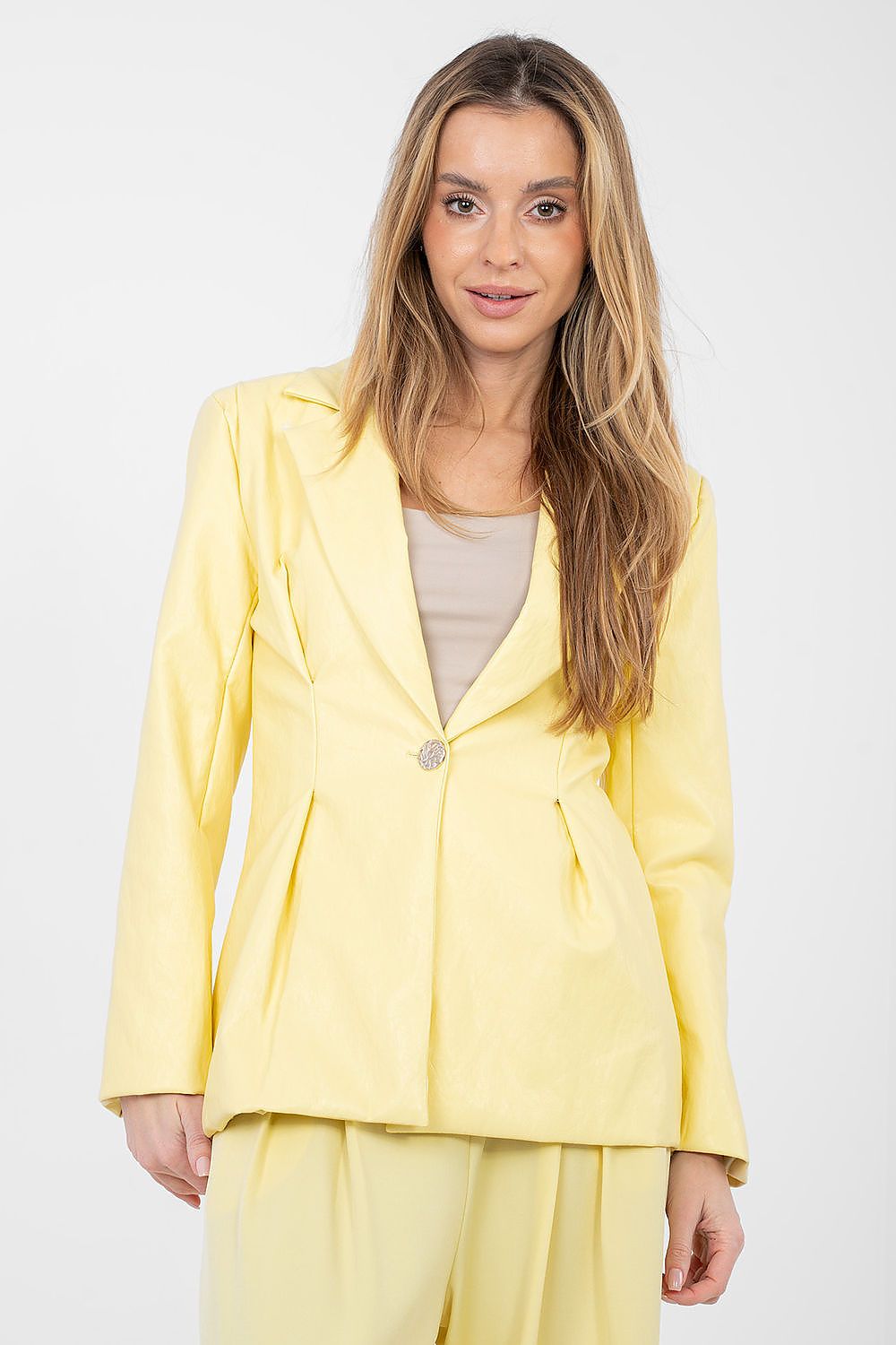  Яке model 223811 Rue Paris 