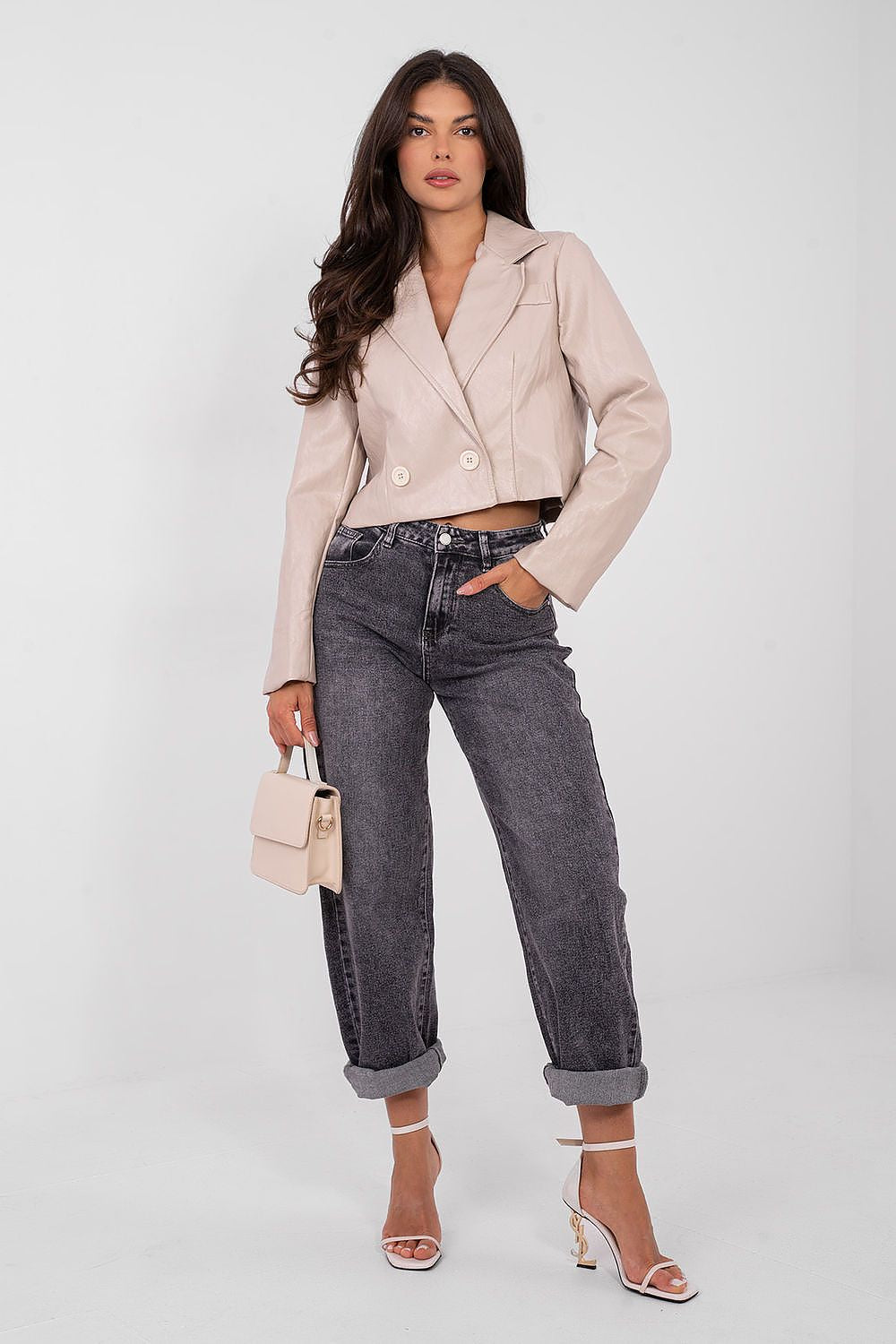  Яке model 223831 Rue Paris 