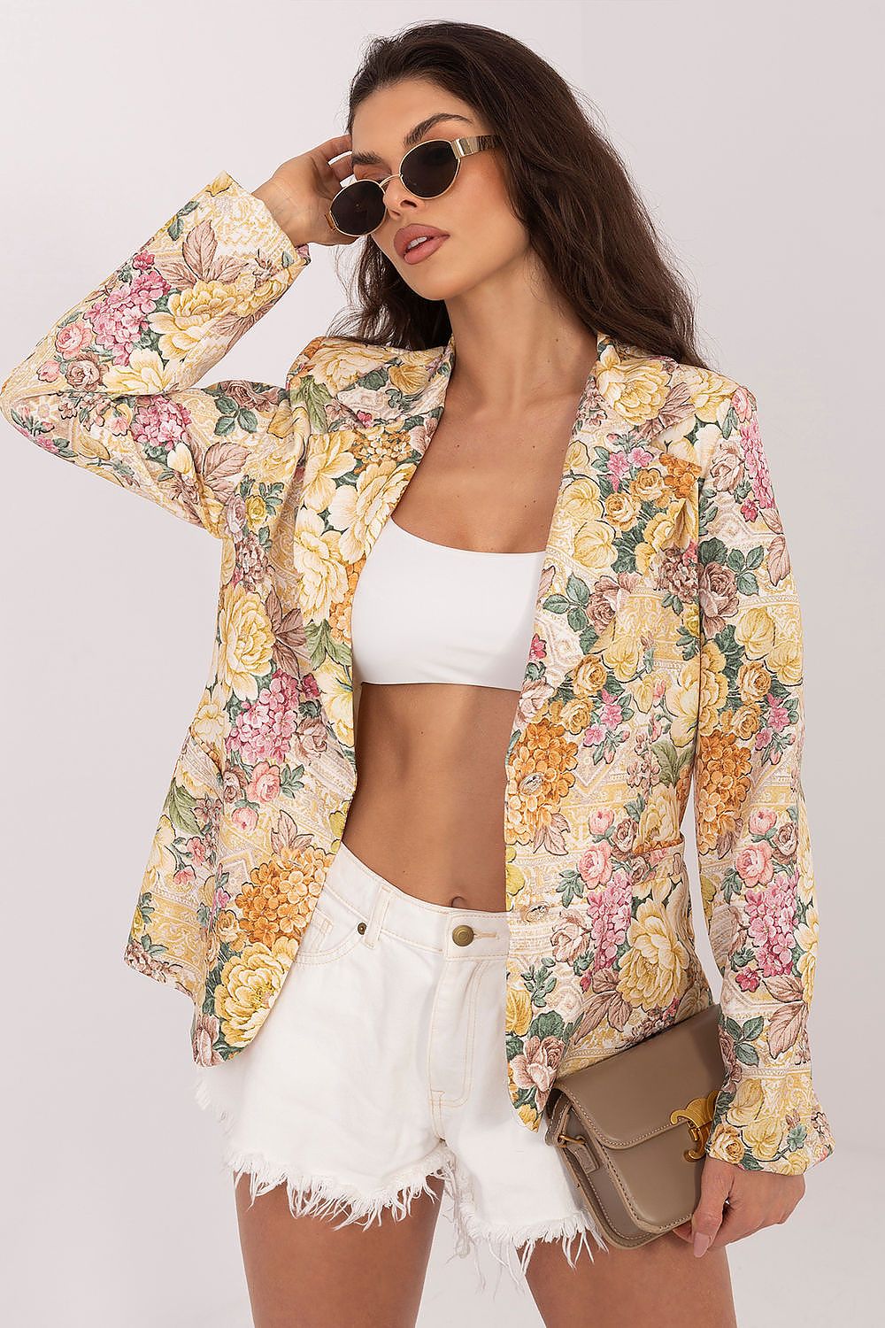  Яке model 225997 Italy Moda 