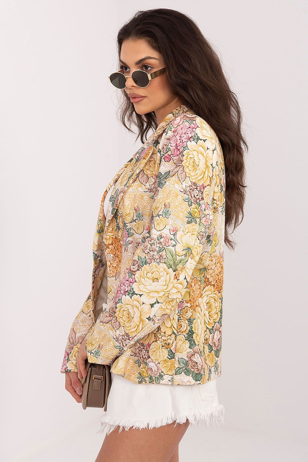  Яке model 225997 Italy Moda 