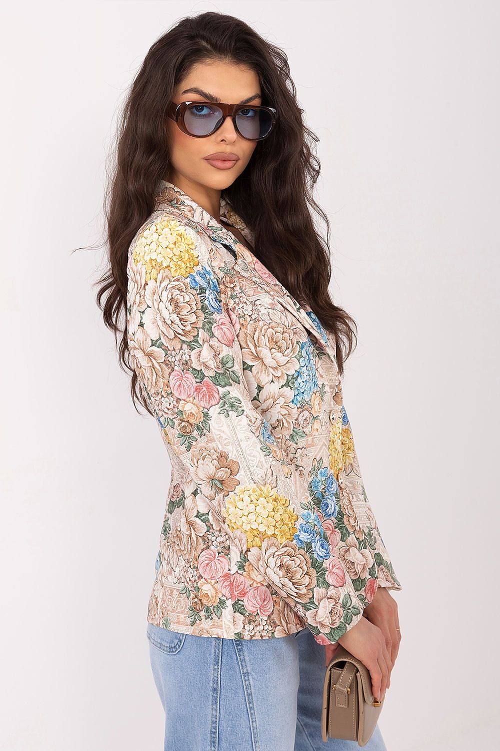  Яке model 225998 Italy Moda 