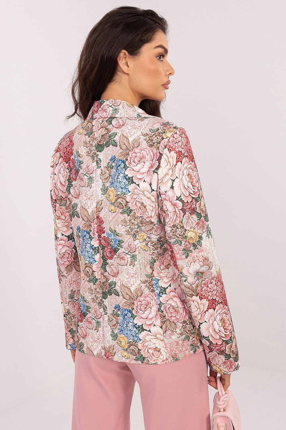  Яке model 225999 Italy Moda 