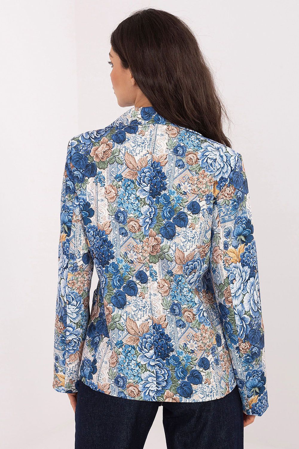  Яке model 226001 Italy Moda 