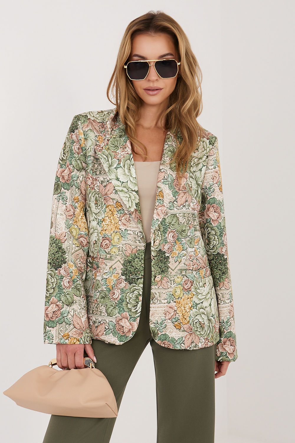  Яке model 226473 Italy Moda 