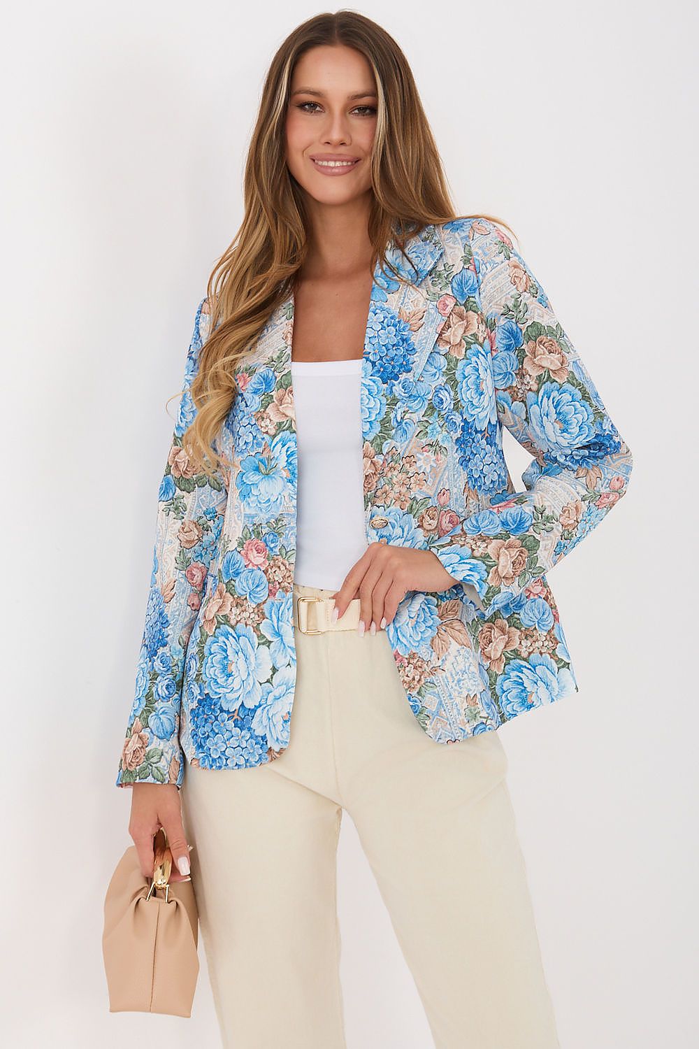  Яке model 227639 Italy Moda 