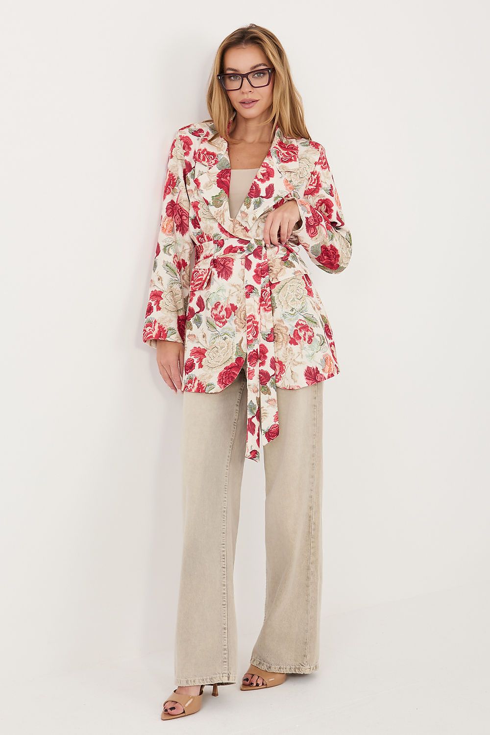  Яке model 230175 Italy Moda 