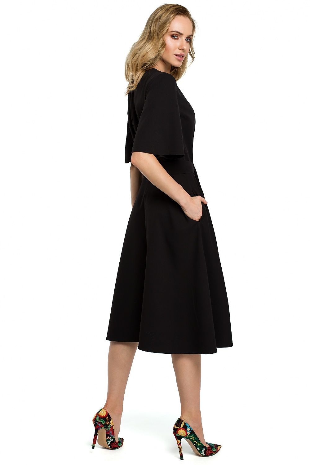  Дневна рокля model 120853 Moe 