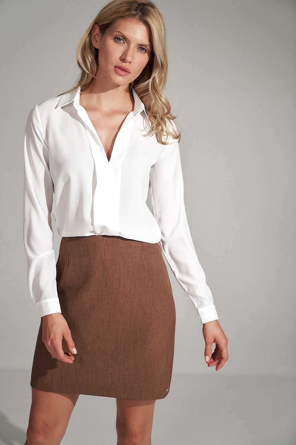  Къса пола model 150902 Figl 
