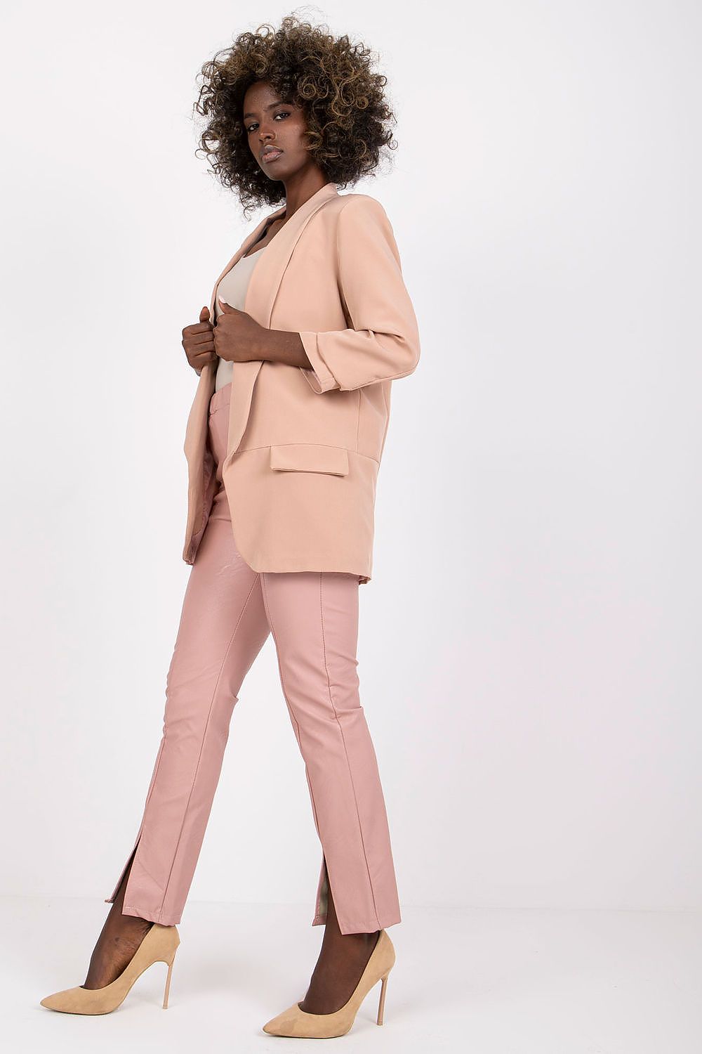  Яке model 162575 Italy Moda 