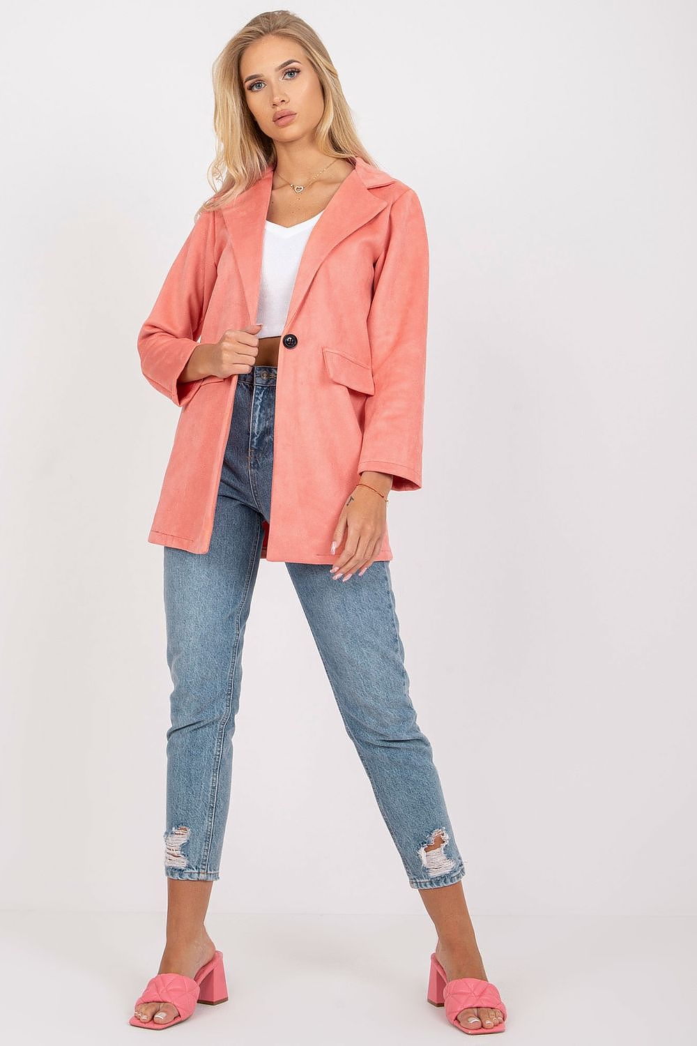  Яке model 165393 Italy Moda 