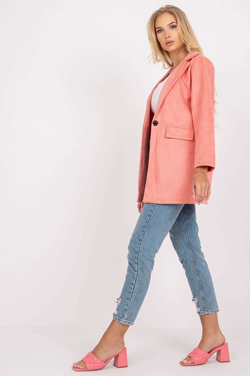  Яке model 165393 Italy Moda 