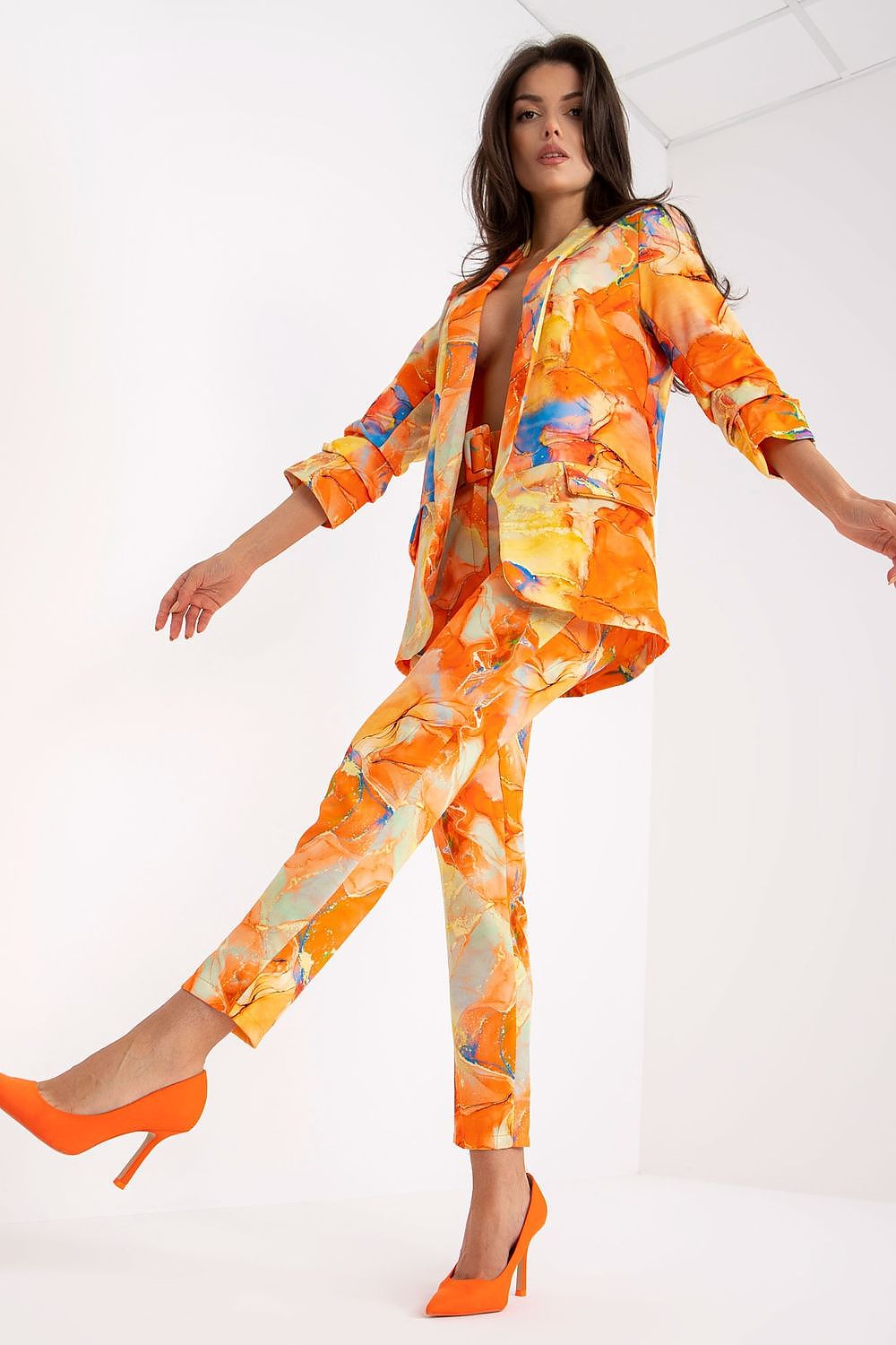  Яке model 166303 Italy Moda 