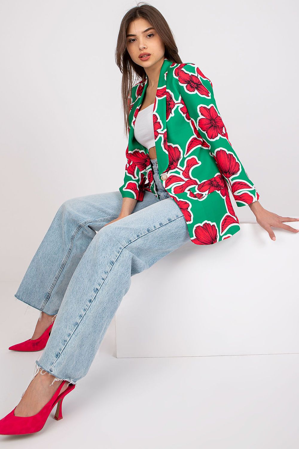  Яке model 168557 Italy Moda 