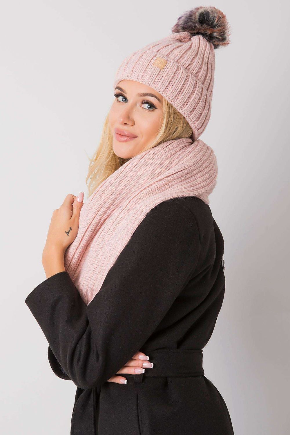  Задайте model 171799 Rue Paris 
