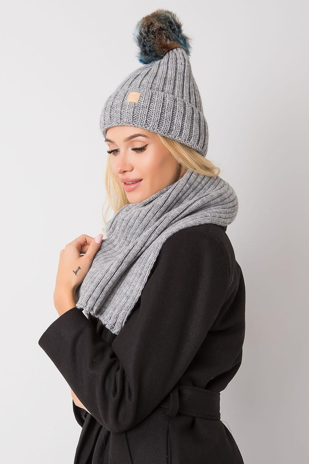  Задайте model 171801 Rue Paris 